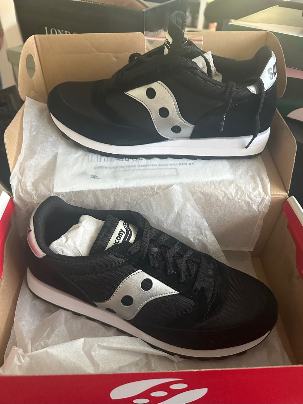 Saucony Men's Black & Silver Classic Jogger Sneakers